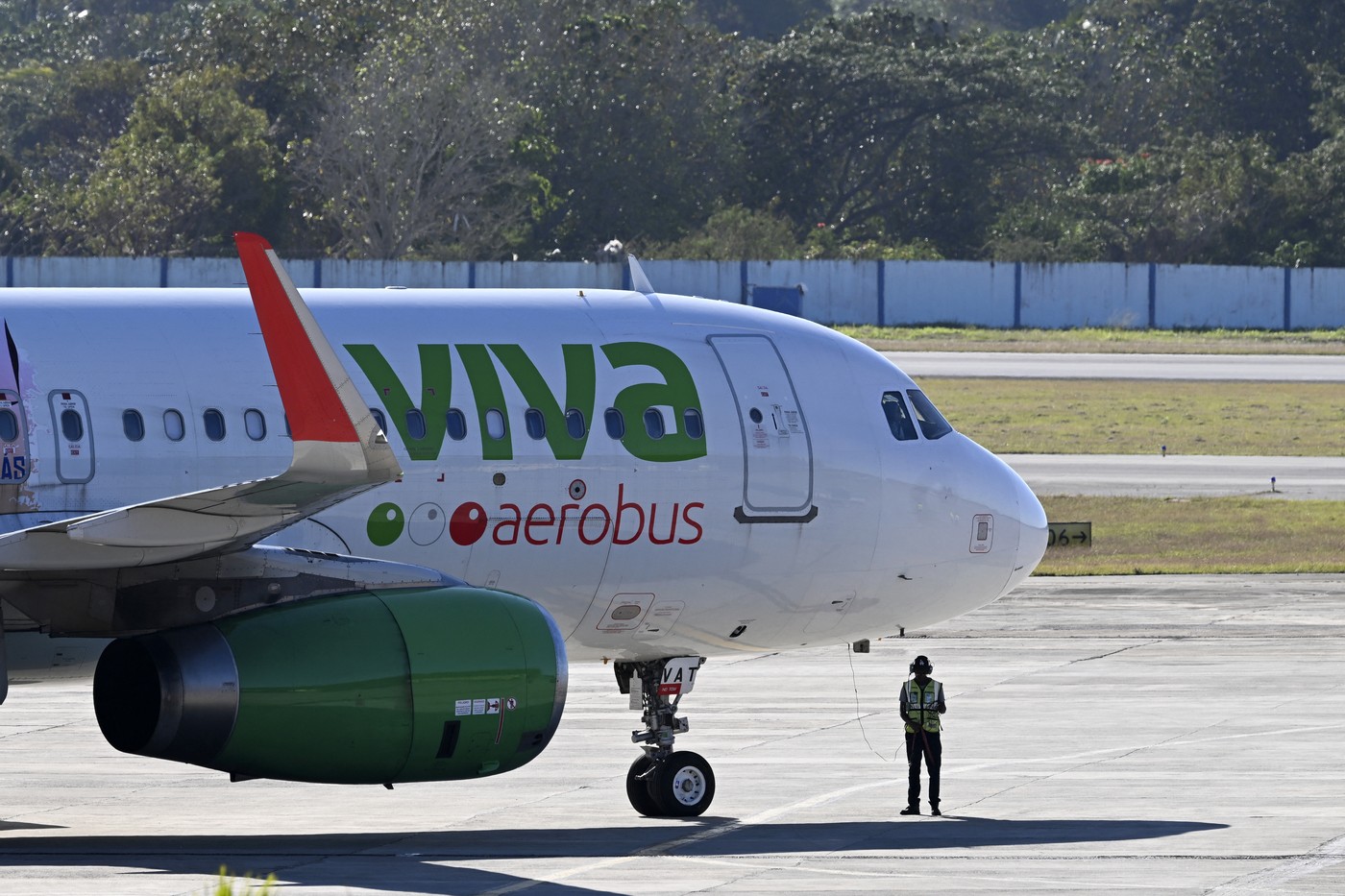 Embargoul se mută la pompă: Havana anunță companiile aeriene că nu mai poate alimenta avioane