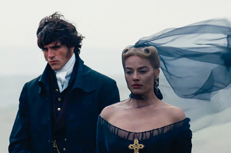 Un nou film după un roman arhicunoscut a apărut în cinematografe, cu doi actori nominalizați la Oscar și o adaptare ce aprinde spiritele