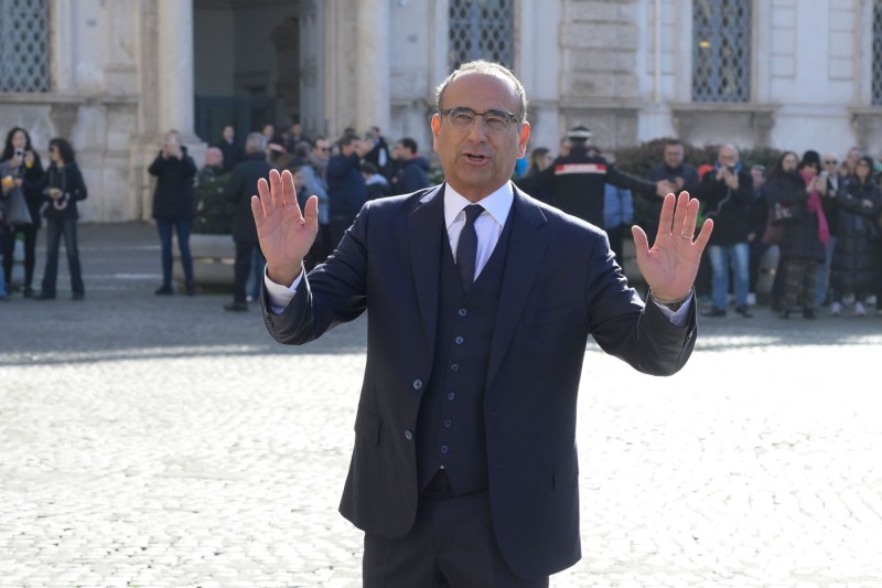 „E ultimul meu festival”. Unul dintre cei mai cunoscuți prezentatori din Italia se pregătește să spună adio Festivalului de la Sanremo. Spectacolul începe mâine