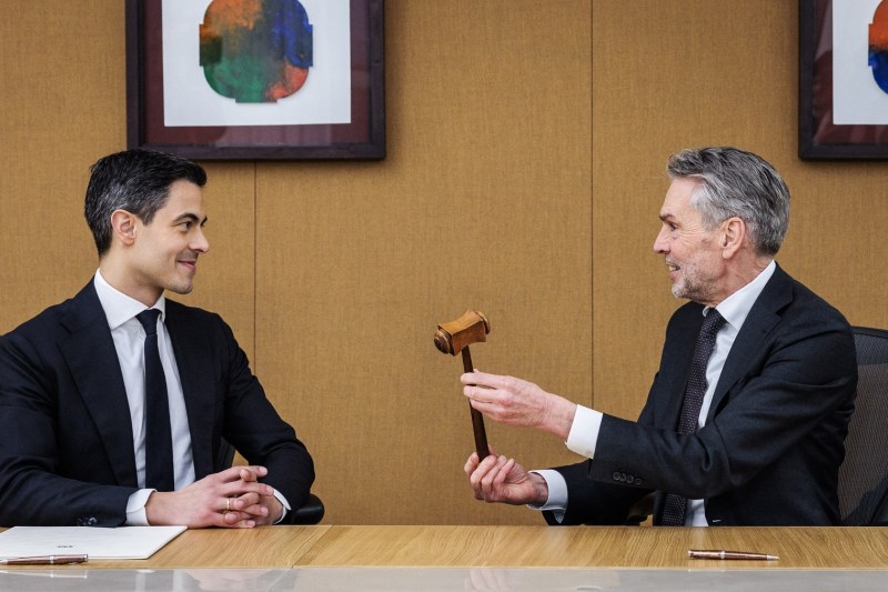 Rob Jetten, cel mai tânăr prim-ministru din istoria Olandei, a depus oficial jurământul