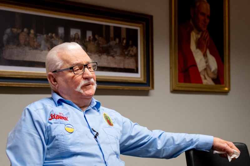 Lech Walesa, despre Donald Trump: „Trădător sau om extrem de inteligent. Încă nu știu care dintre ele se aplică”