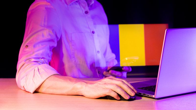 România în recesiune: „Economia României poate continua să se bazeze pe industria IT ca motor de creștere” – patronii de firme IT membre ANIS