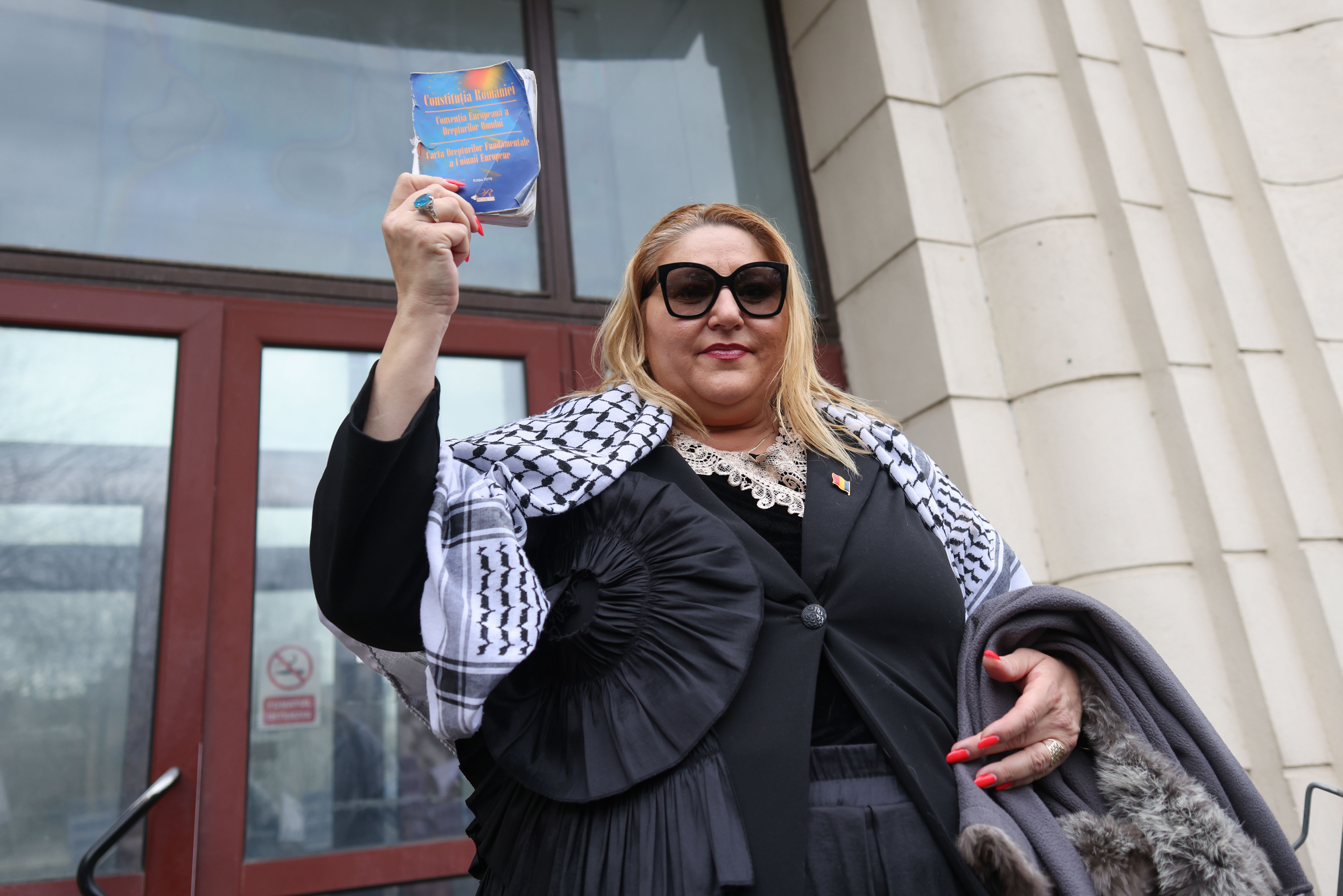 Diana Șoșoacă a rămas fără imunitate, Parchetul o anchetează