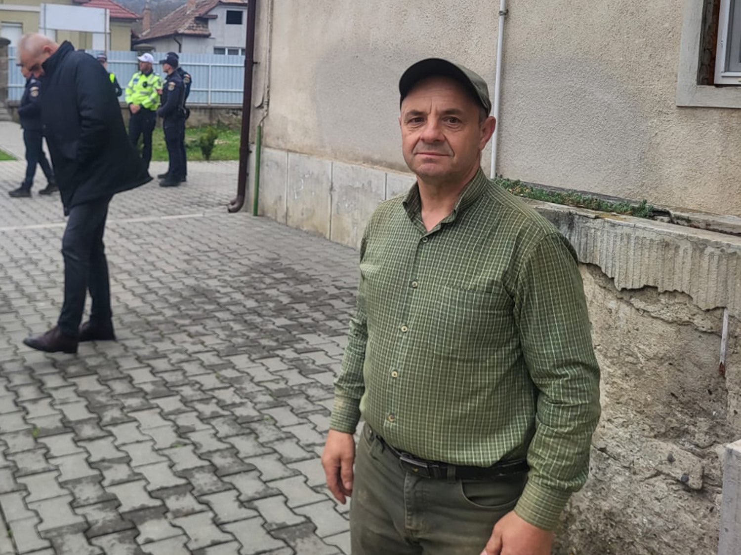 Cine le-a salvat pe Rebeca și Melisa, cele două fetițe căutate peste 24 de ore și găsite la marginea unei păduri