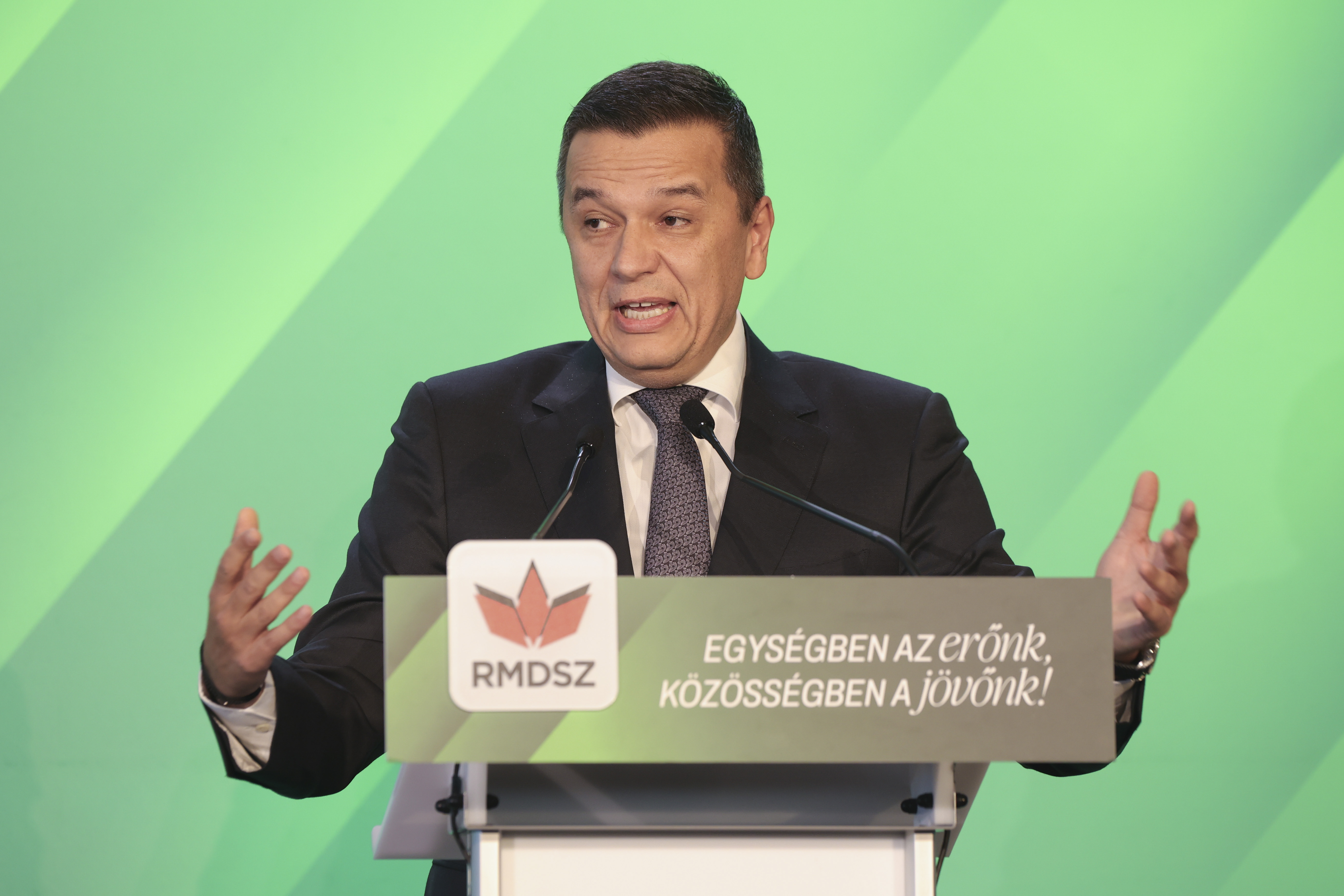 Amenințările PSD cu ieșirea din coaliție, ironizate din UDMR: „Noi când spunem că ieșim, a doua zi am ieșit”