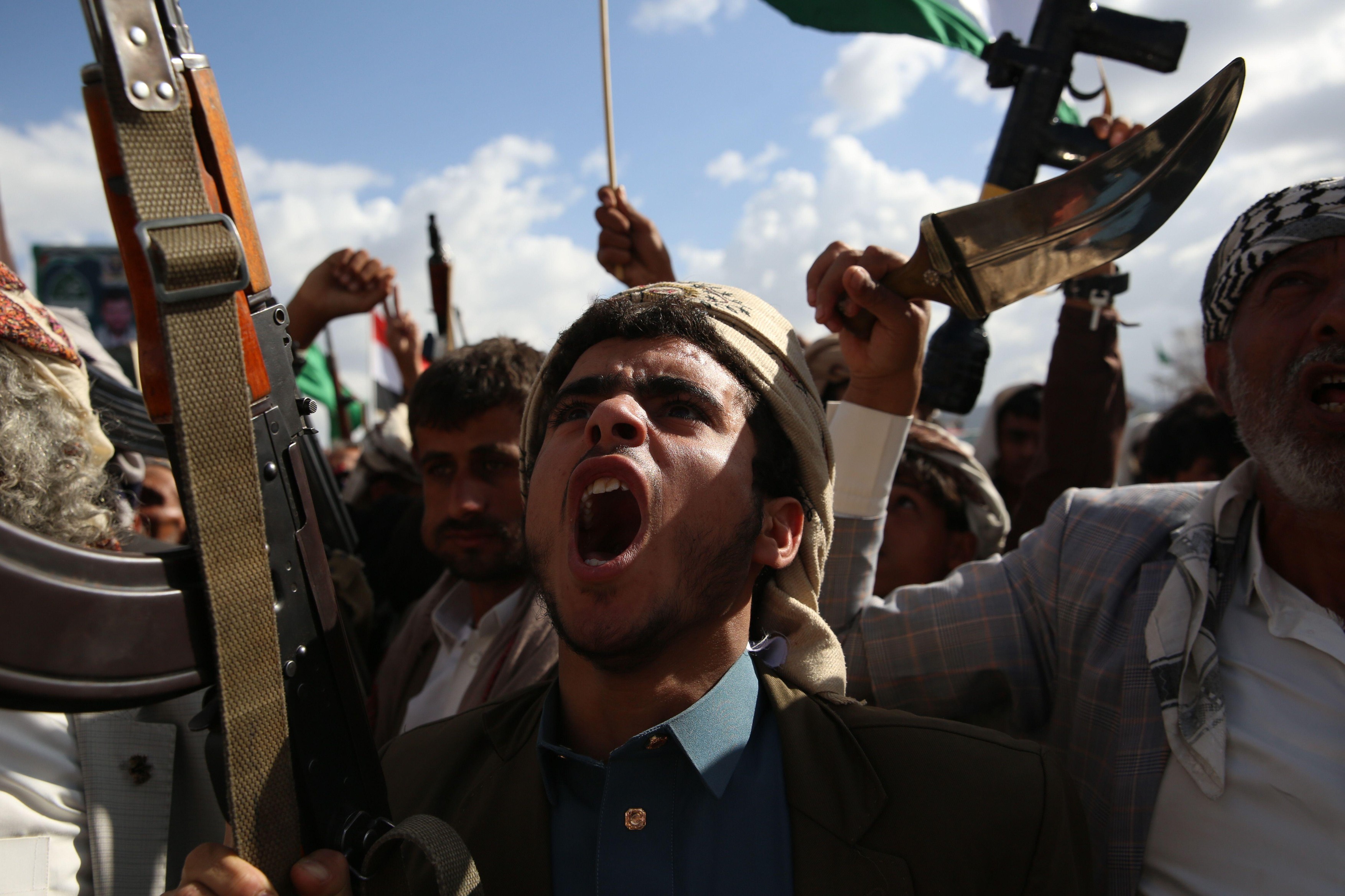 Cine sunt houthi, aliații Iranului din Yemen care au intrat și ei în conflictul din Golf și ce ar putea să facă