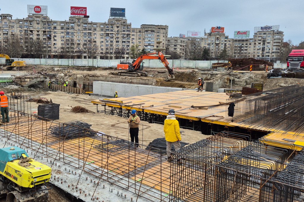 Șantierul din Piața Unirii. Fotografii de Catiușa Ivanov / HotNews