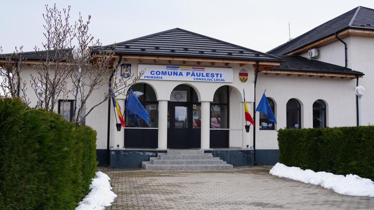 Jucători de fotbal în timpul meciului trucat Victoria Traian vs CS Păulești, implicat în dosarul Păulești pentru pariuri sportive ilegale. | sursa foto: HotNews