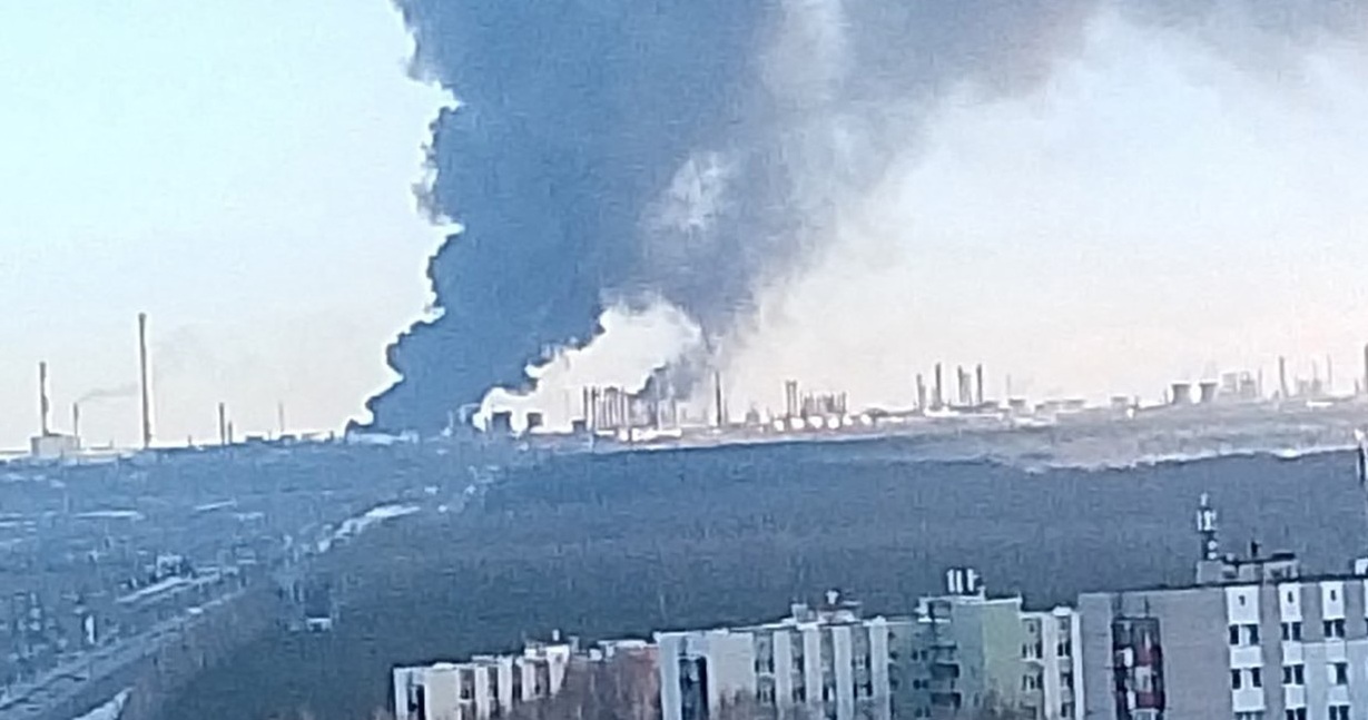 VIDEO Zeci de victime după o explozie într-o uzină petrochimică majoră din Rusia
