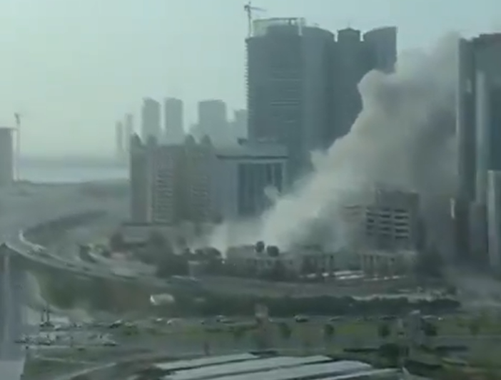 VIDEO Coloane de fum la un cunoscut hotel de cinci stele din Bahrain. „A fost lovit cu drone”