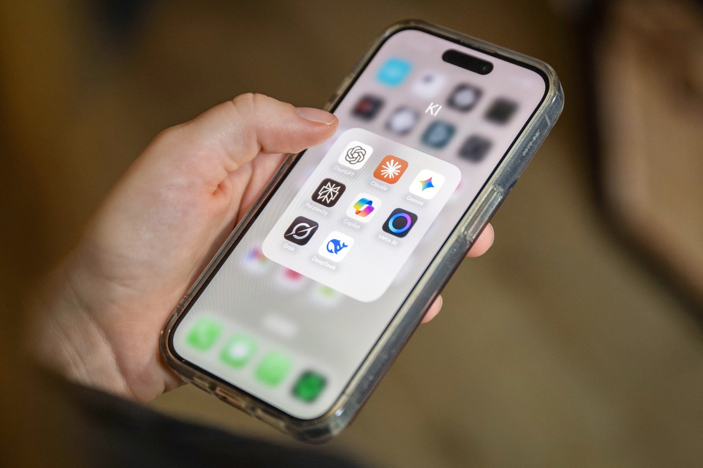 Cinci setări simple pentru a-ți proteja telefonul de pierdere sau furt
