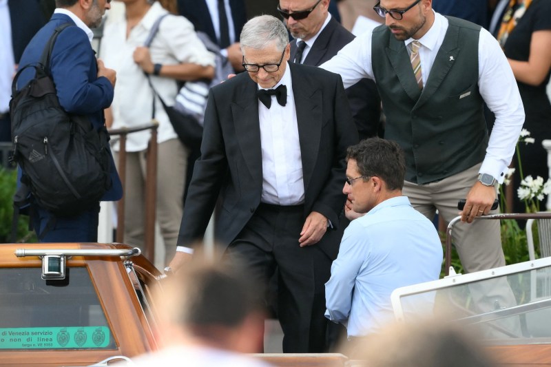 O companie susținută de Bill Gates și Jeff Bezos se ceartă cu un muzeu din Belgia dintr-un motiv mai puțin obișnuit