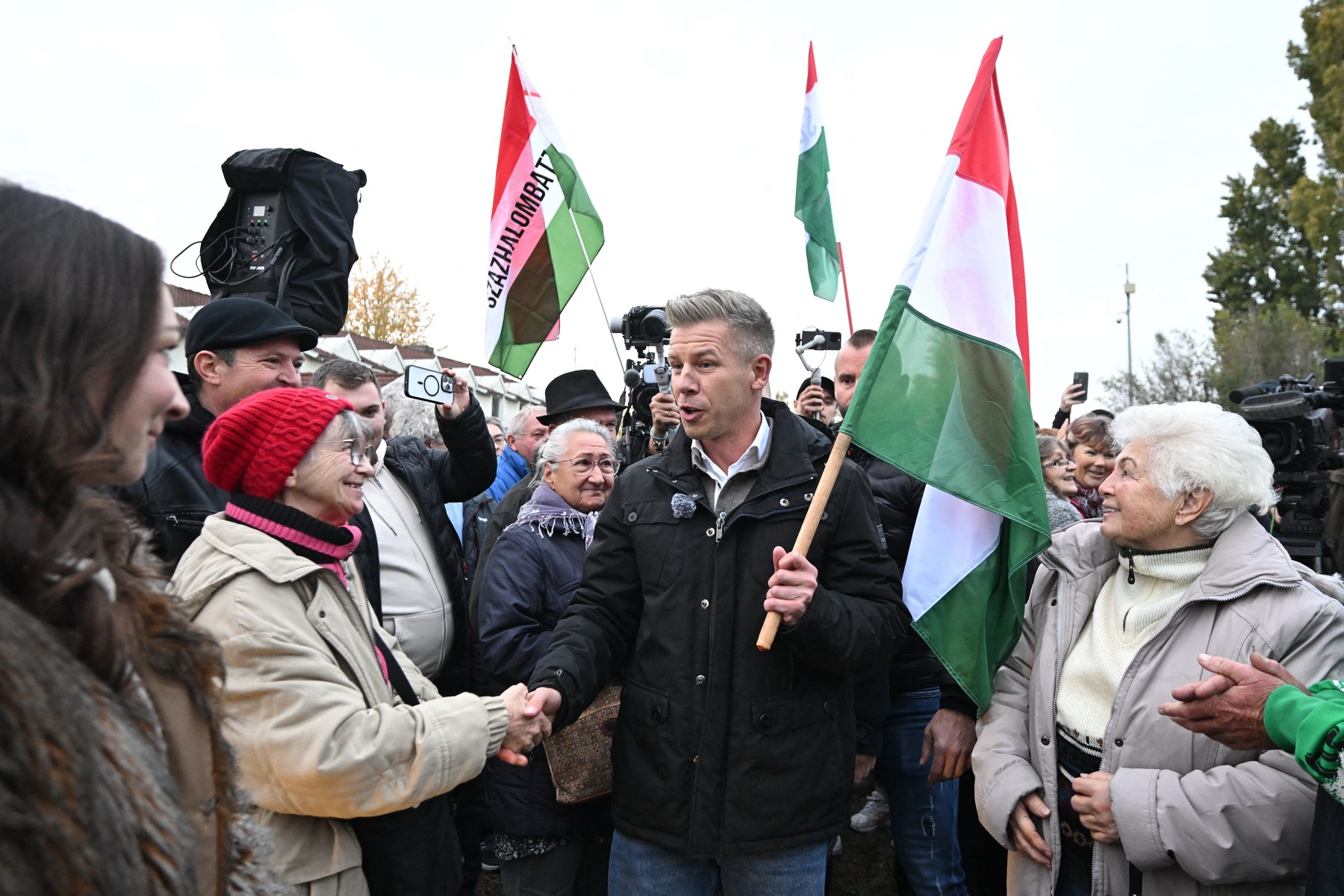 Ce arată ultimul sondaj înainte de alegerile de duminică din Ungaria: Procentele Tisza și Fidesz