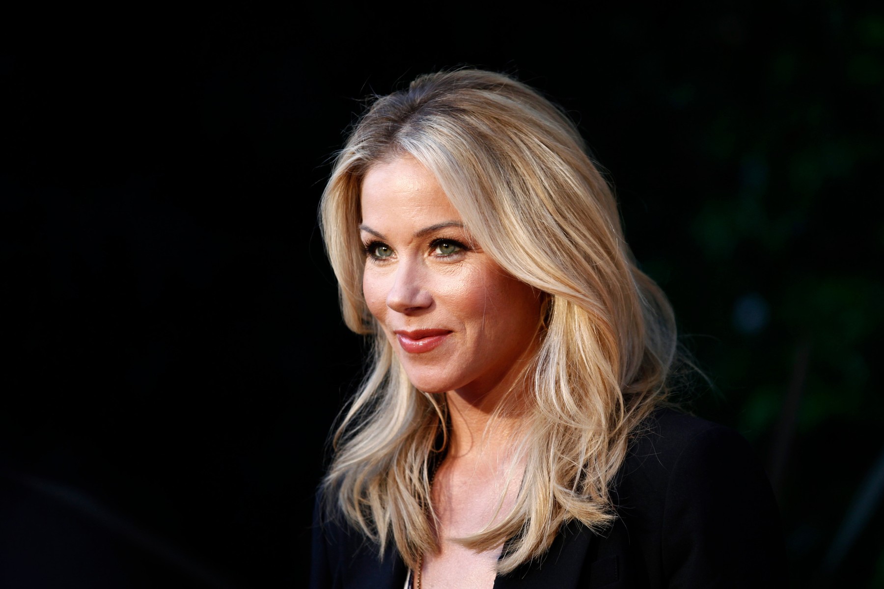 Amikor a valóság utoléri a szatírát: Christina Applegate és az Anchorman-gázsi titka