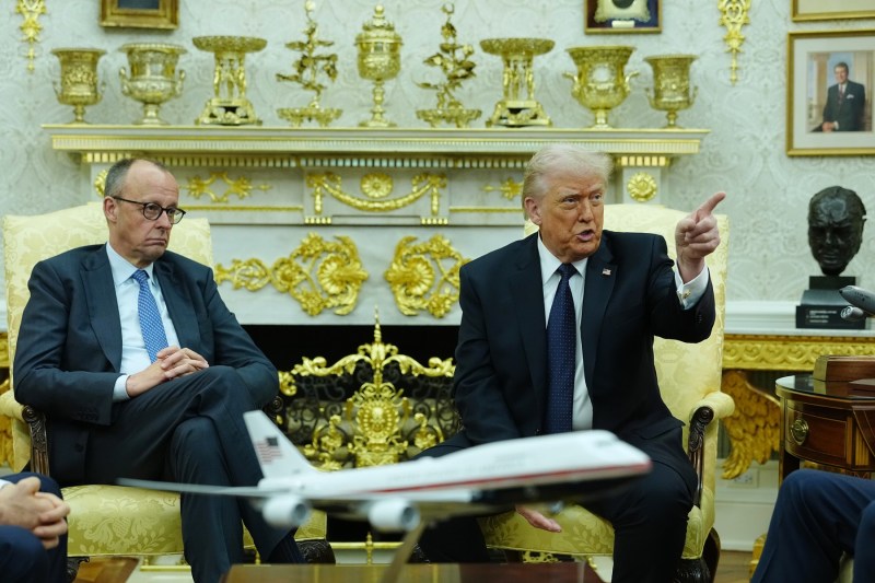 Trump afirmă că „aproape totul a fost distrus” în Iran și numește „cel mai rău scenariu” / Majoritatea liderilor avuți în vedere pentru conducere după război sunt „morți”