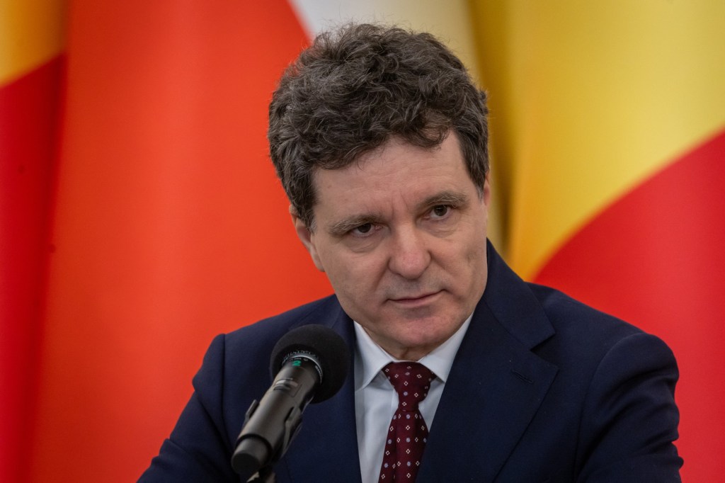 Nicușor Dan, în Polonia. Foto: Profimedia