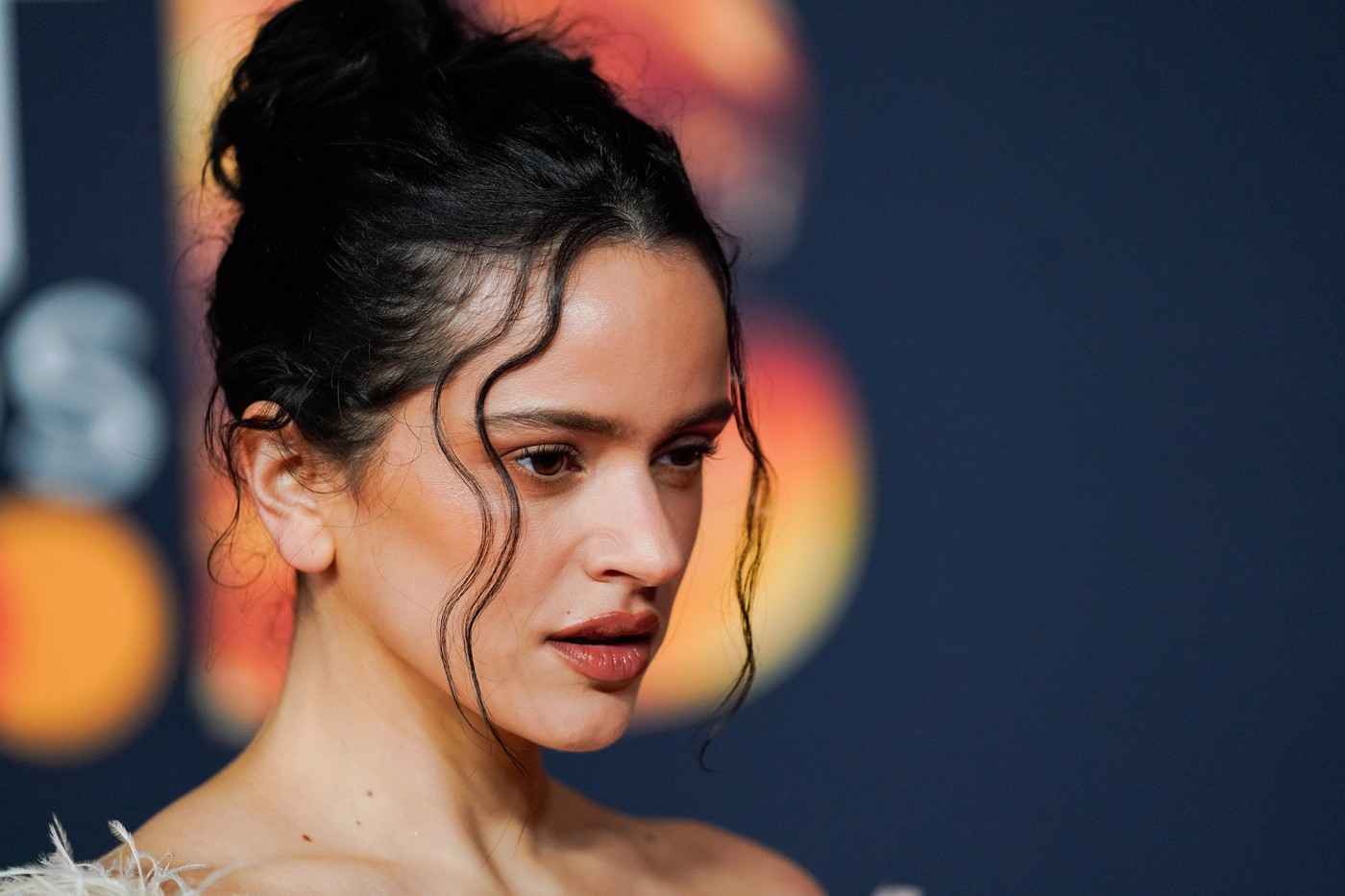 VIDEO. Rosalia și-a întrerupt brusc concertul de la Milano. „Nu am mai trecut niciodată printr-o astfel de situație”