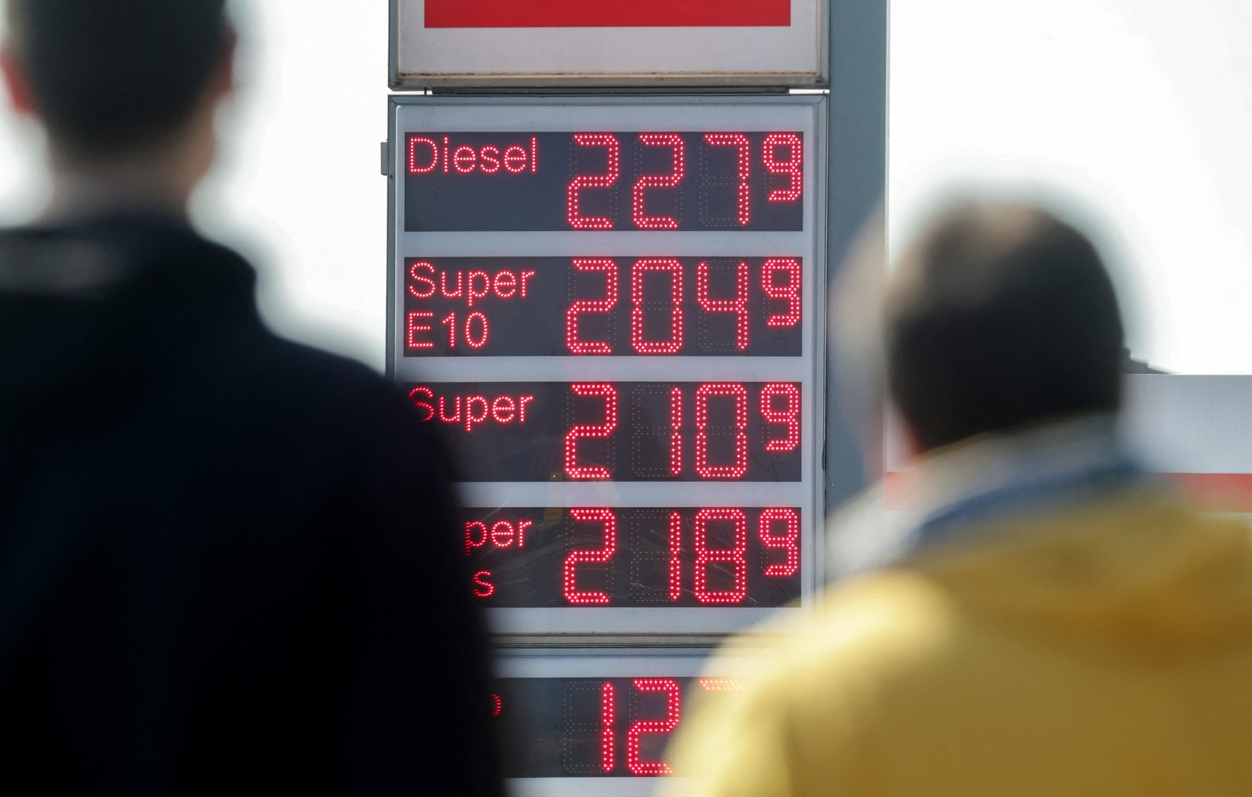 Cea mai mare economie a Europei limitează creșterea prețurilor la carburanți