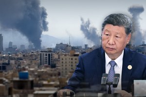 Xi Jinping și urmările bombardamentului în Teheran, Iran. Foto: Profimedia. Colaj: Ion Mateș / HotNews