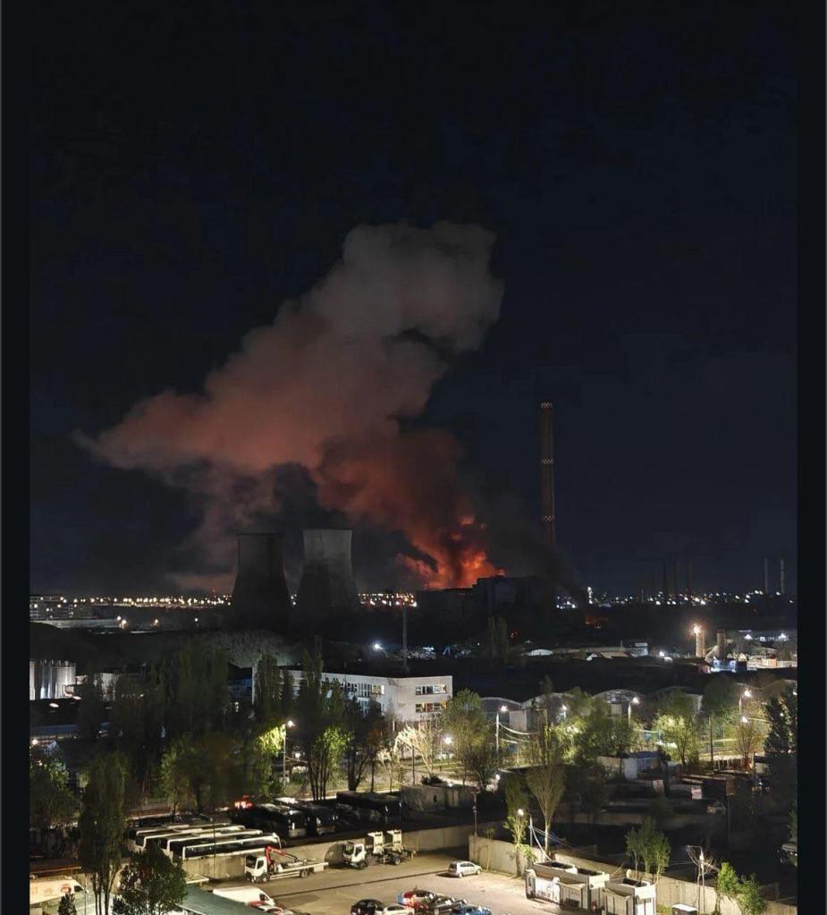 Incendiu la CET Vest. Foto: Facebook / Info Trafic București și Ilfov
