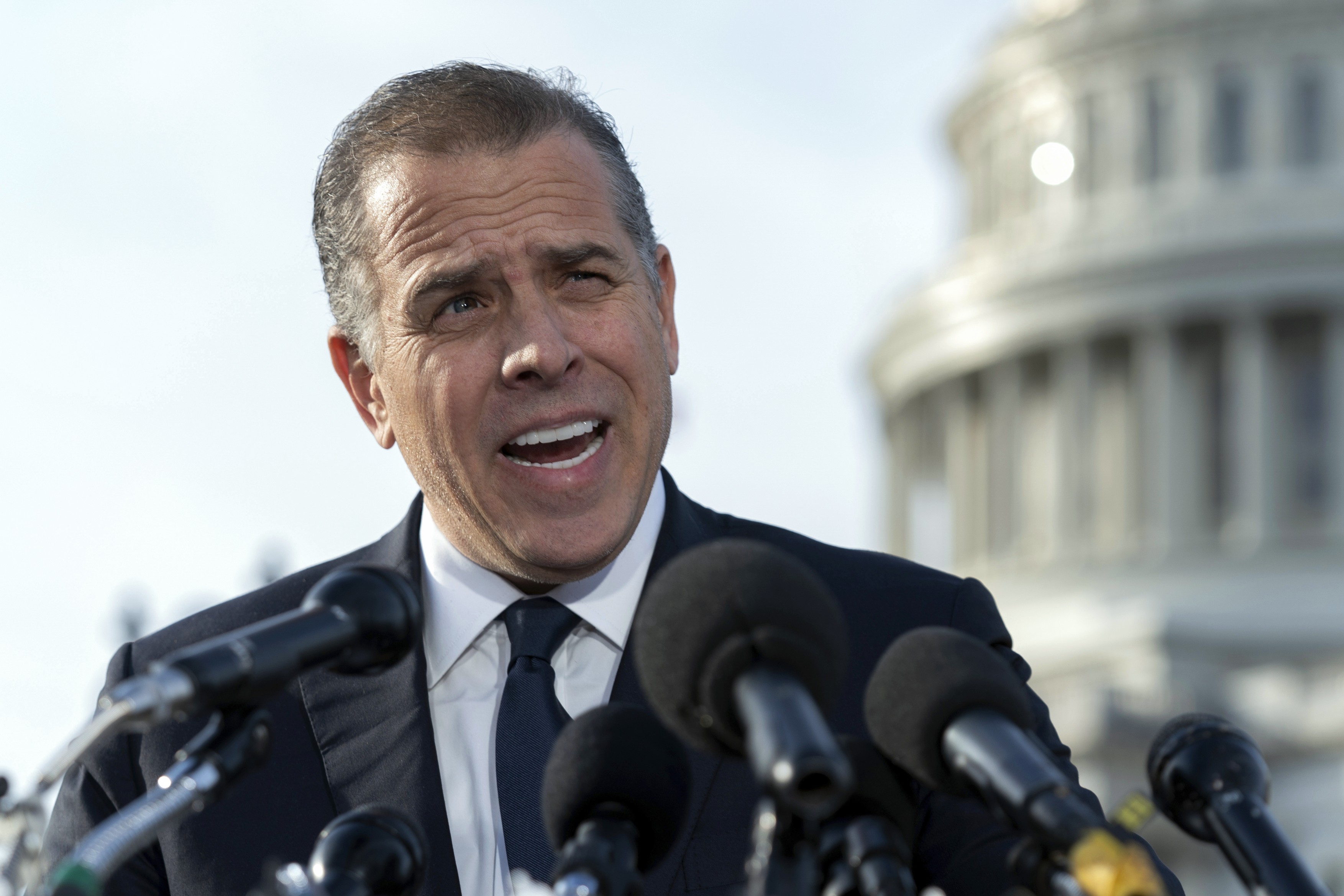 Hunter Biden provoacă fiii lui Trump la un meci în cușcă