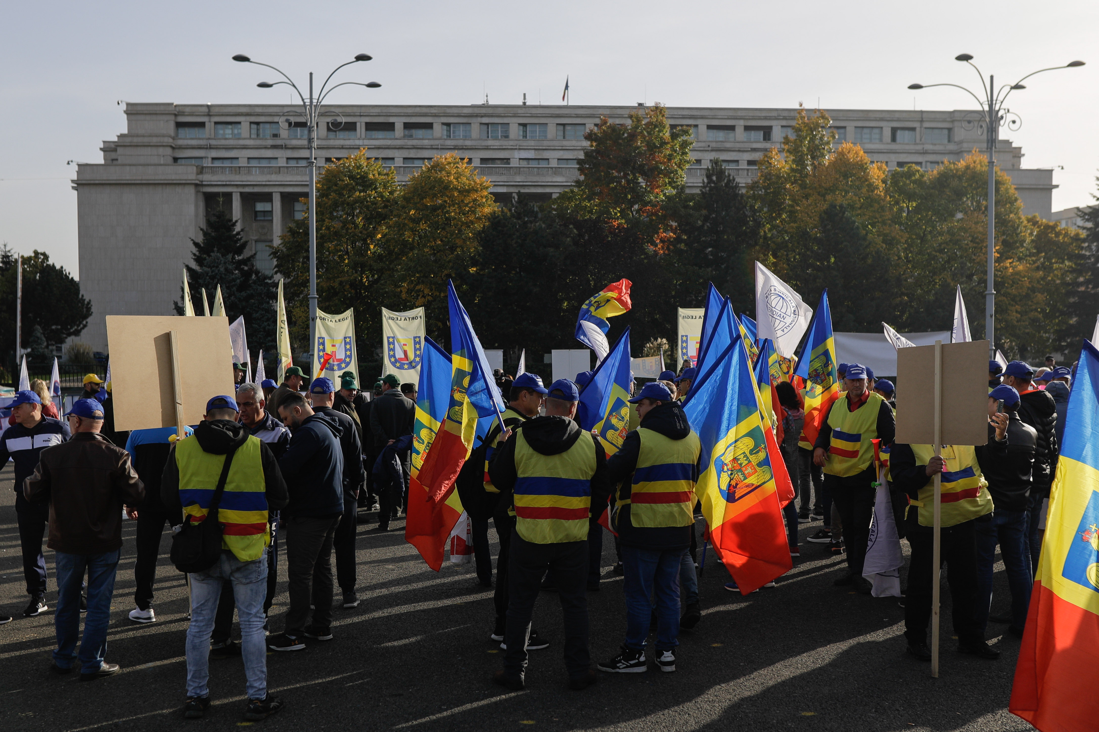Protest cu mii de sindicaliști marți în Piața Victoriei
