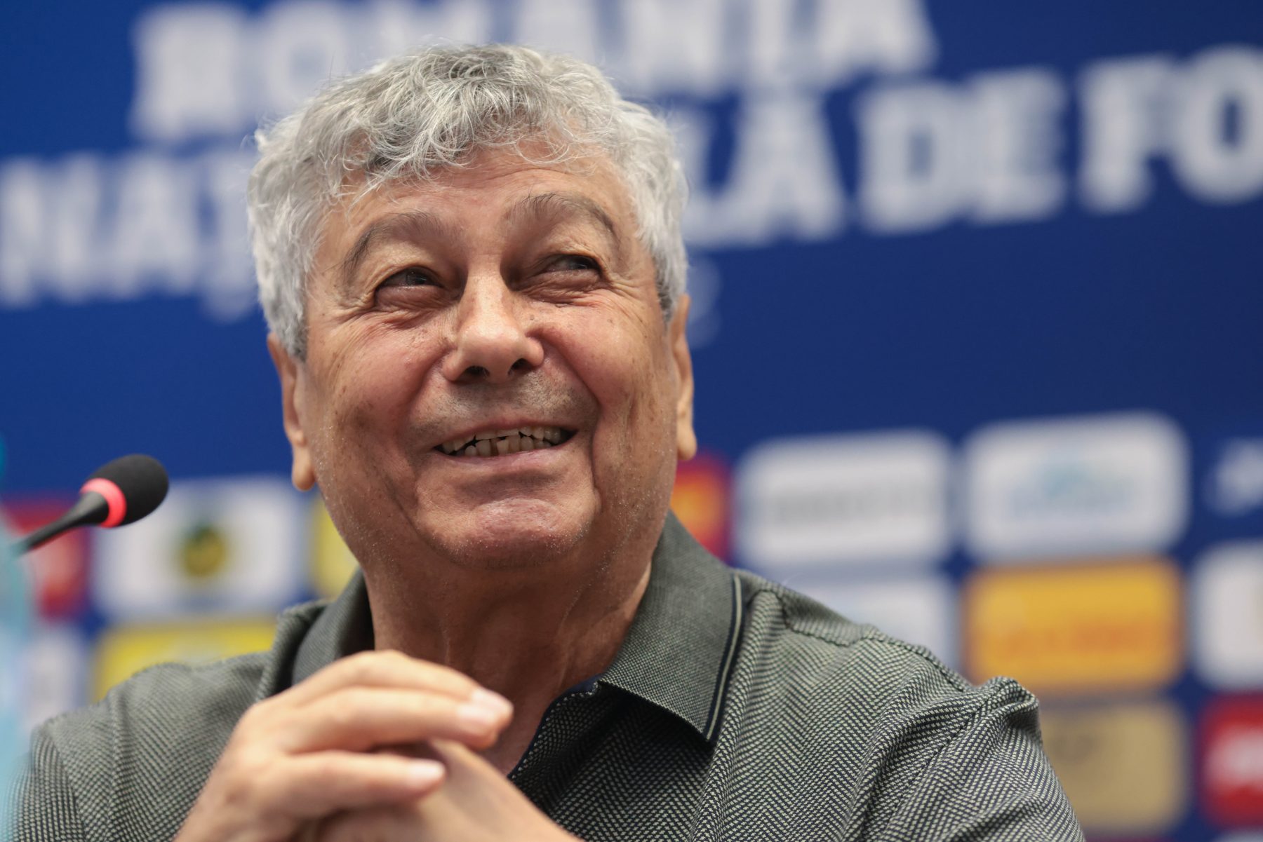 „Luptaţi, domnule Lucescu!”. Mesajul emoționant al Echipei Naţionale a României pentru fostul selecționer