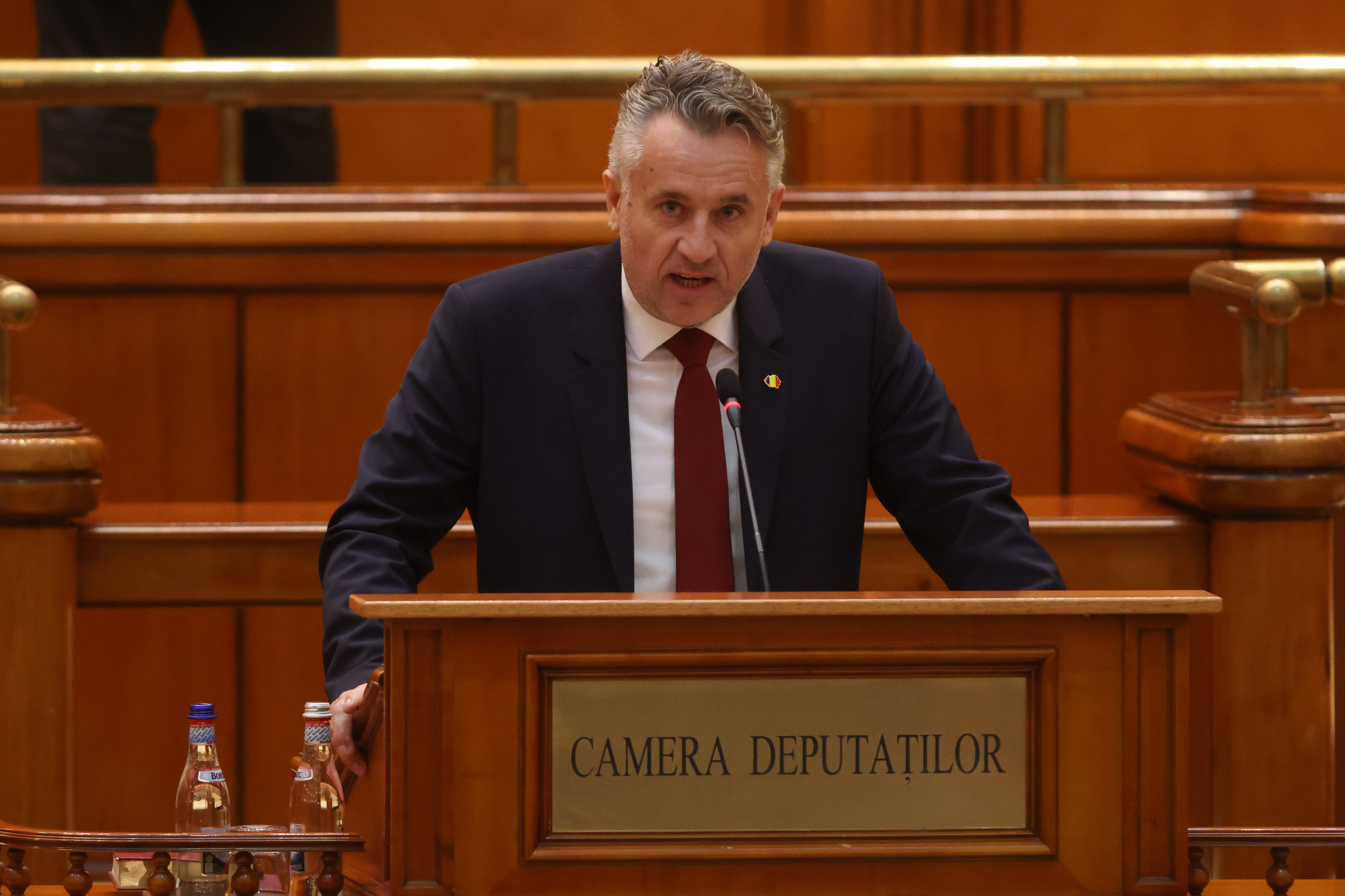 Deputat AUR trimis în judecată după un live pe Facebook. Postarea care i-a adus acuzația de instigare publică 