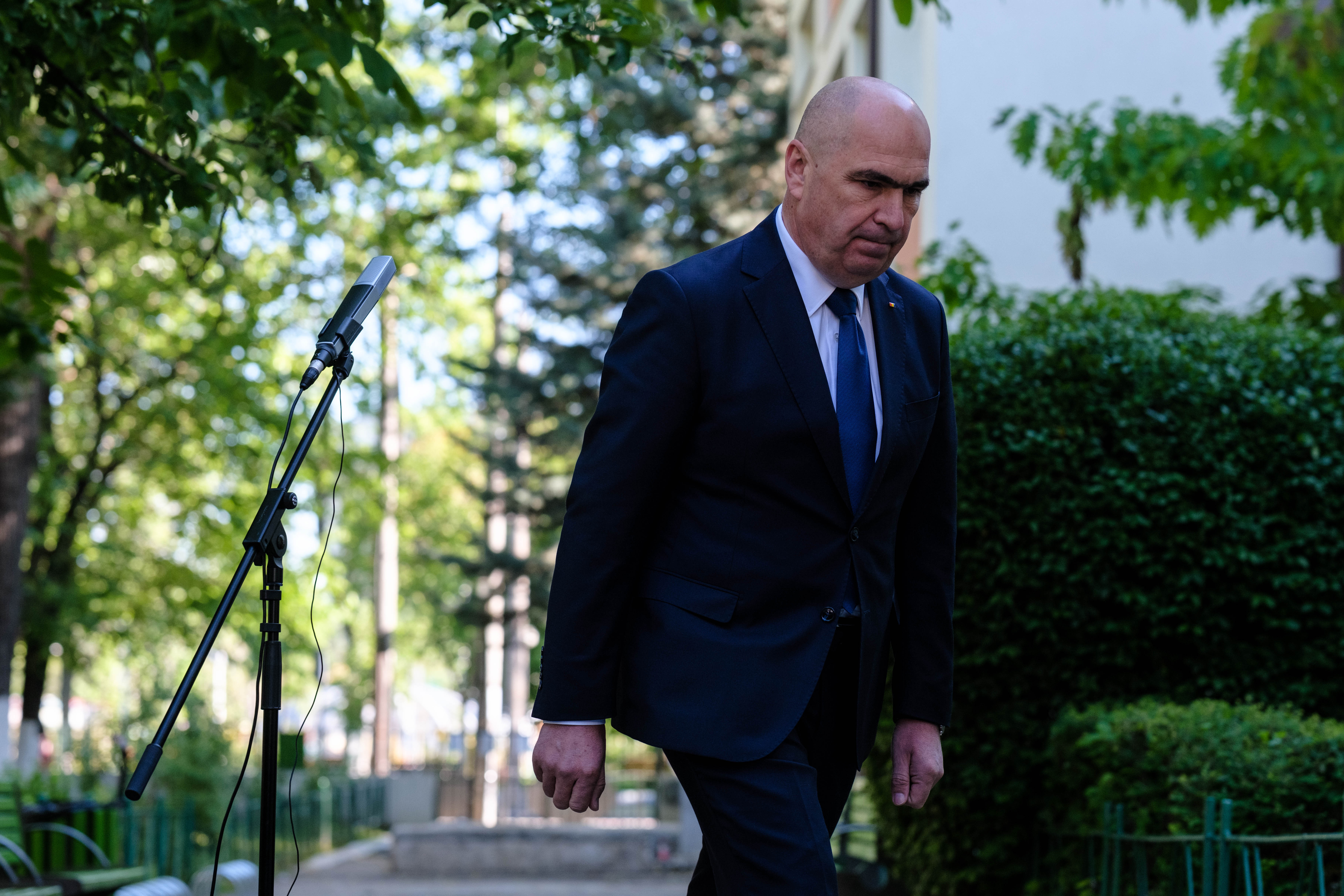 Grindeanu caută un aliat ca să-l dea jos pe Bolojan. Ce a făcut Băsescu când a fost în locul lui Nicușor Dan. Detalii din întâlnirile PSD din teritoriu