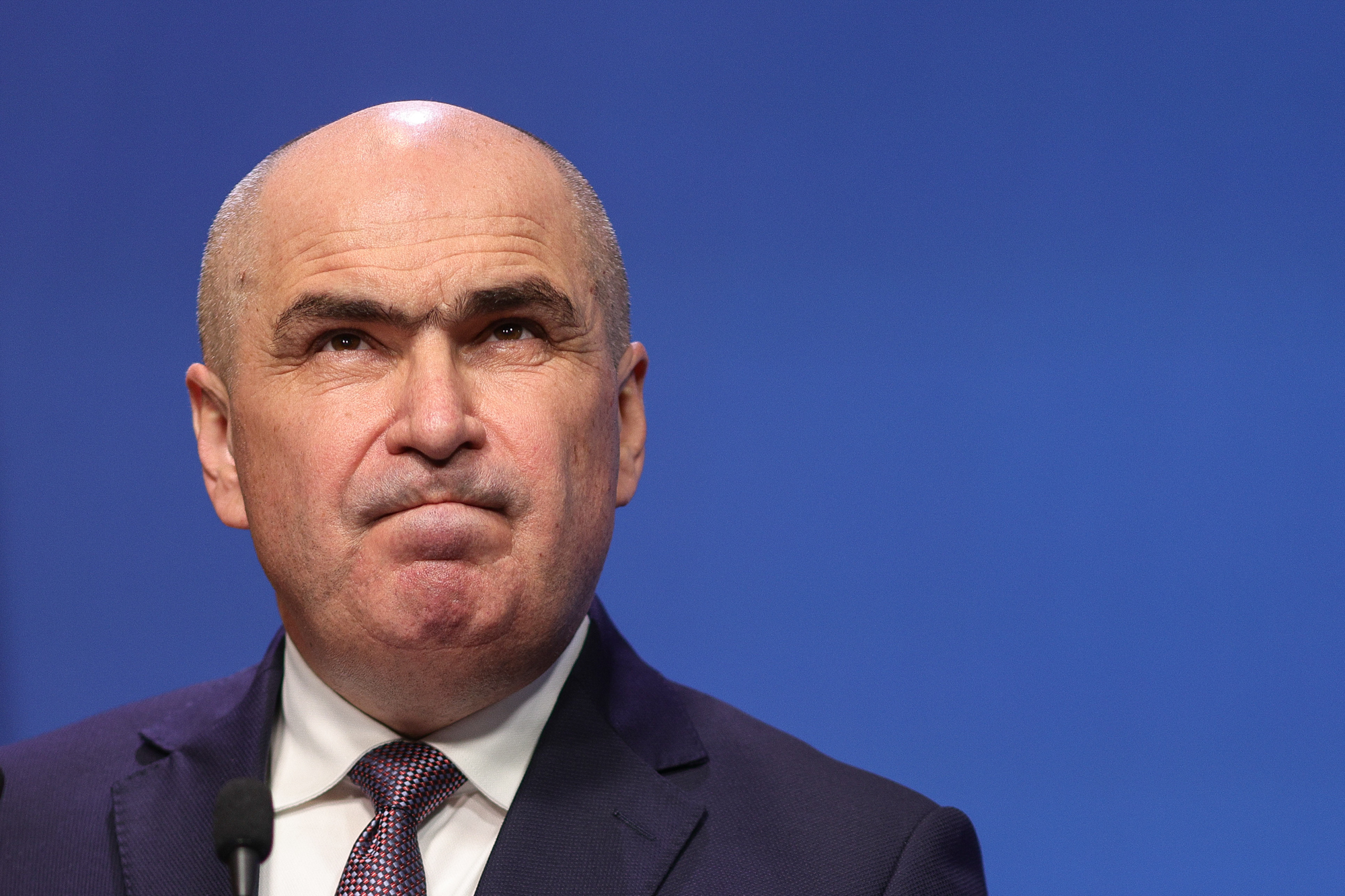 Reacția lui Ilie Bolojan după ce o dronă rusească s-a prăbușit la Galați şi a afectat o gospodărie