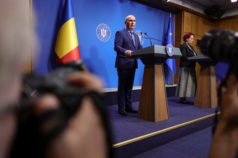 Ilie Bolojan face declarații de presă după demisia miniștrilor PSD, 23 aprilie 2026. Inquam Photos / Octav Ganea