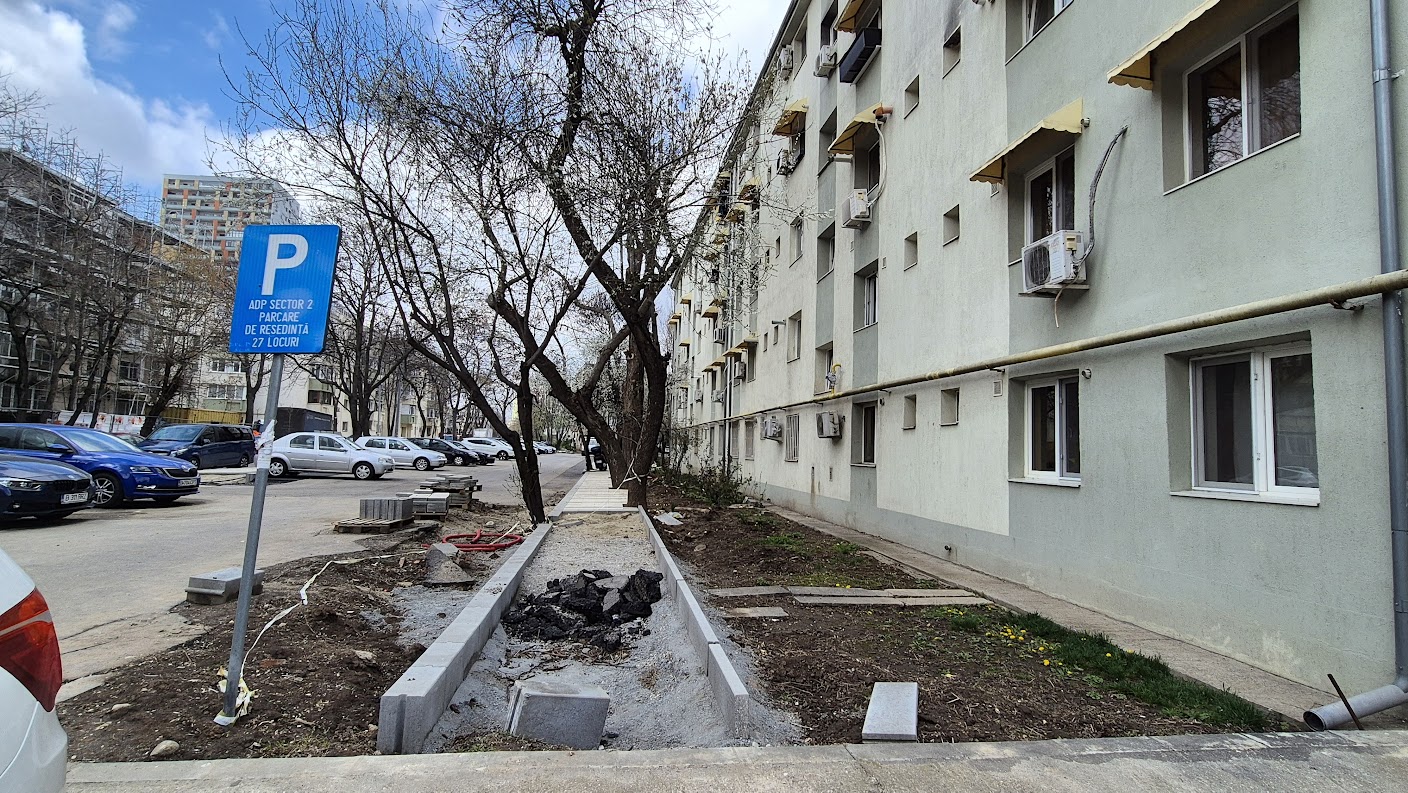 Bucureștiul pe contrasens: parcări pentru o lume care dispare