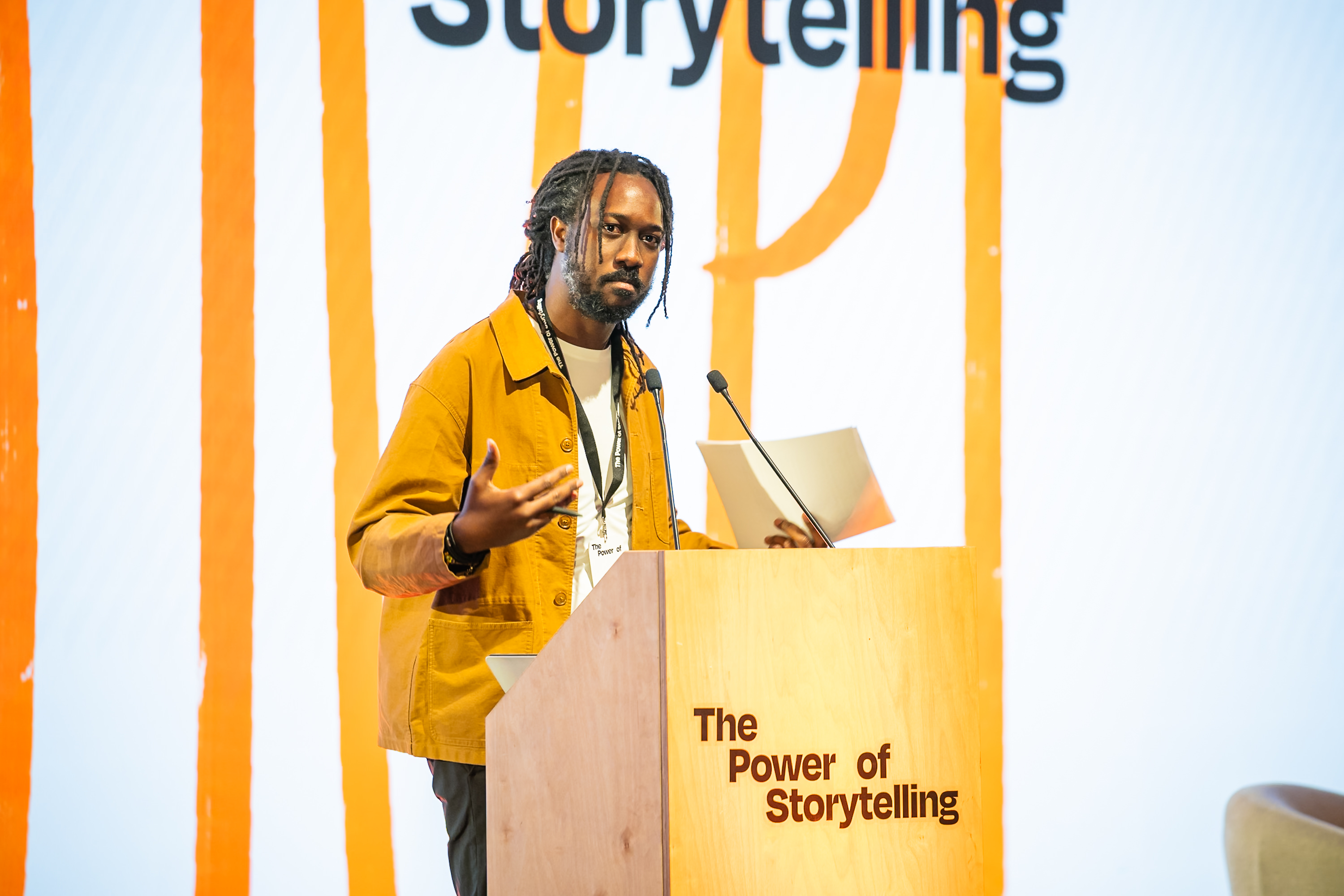 „Sunt un produs al speranței”. Un mesaj rostit la București de un jurnalist originar din Trinidad și Tobago