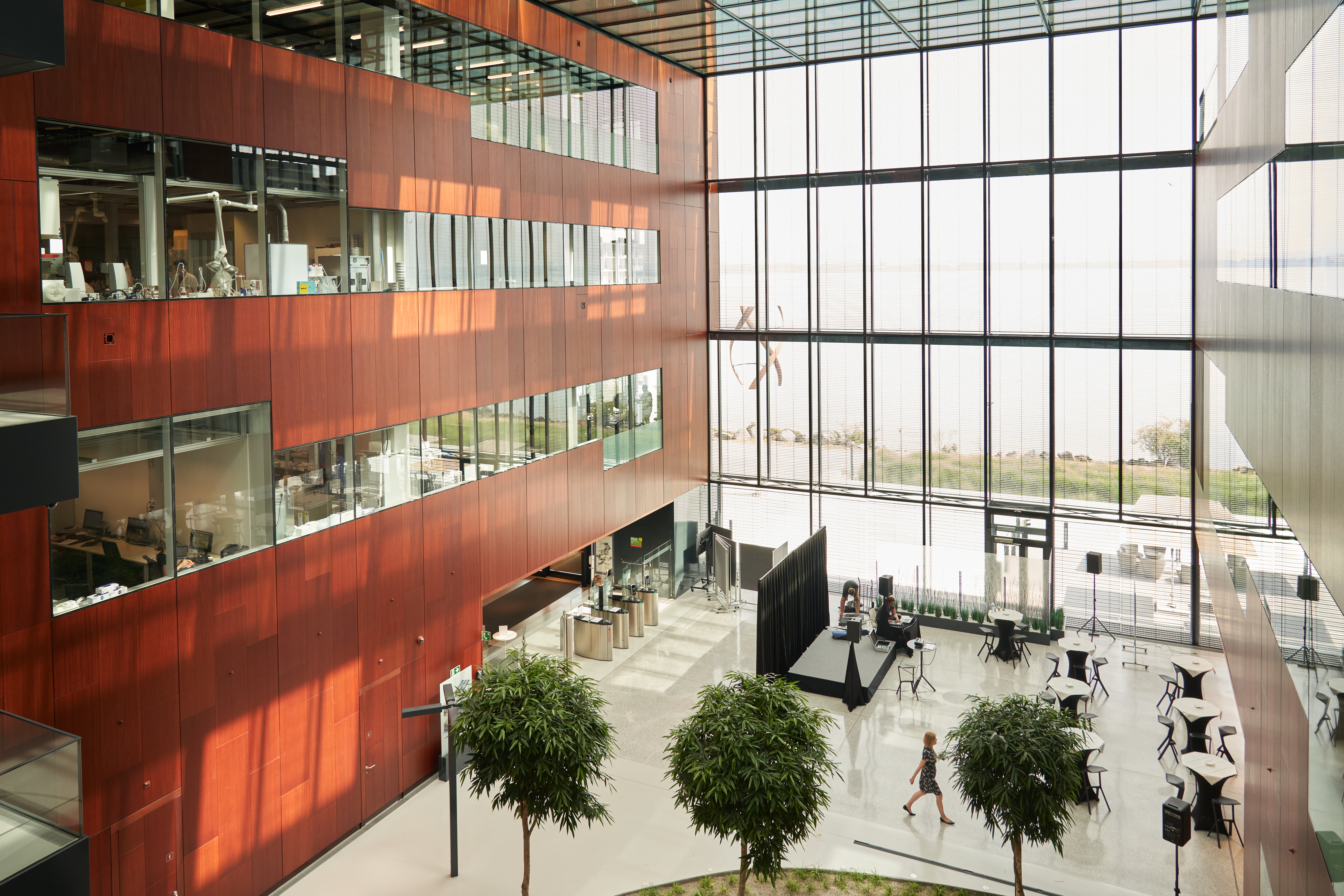 The Cube, laboratorul unde, prin inovație și știință, este construit viitorul fără fum