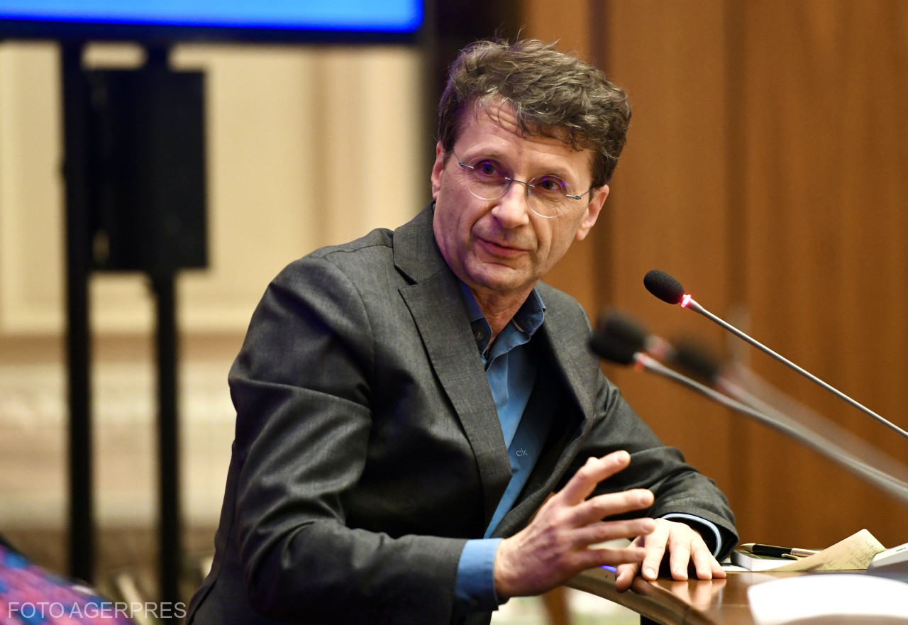 Euro scade ușor după zile de creșteri; BNR avertizează asupra volatilității — image 1