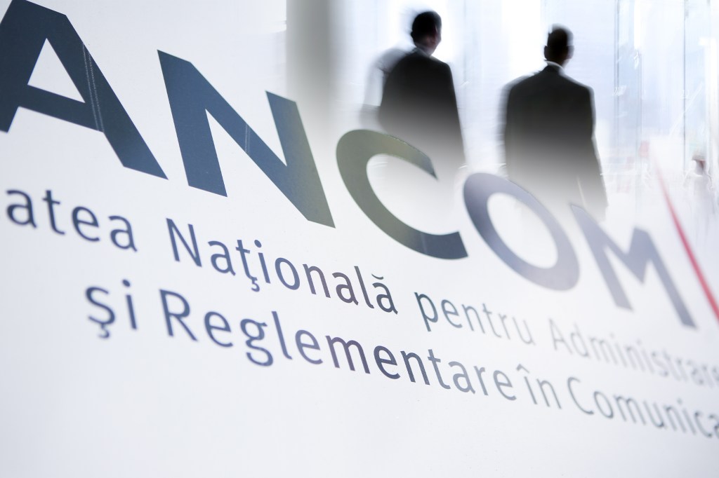 ANCOM, imagine ilustrativă. Foto: Inquam Photos / George Călin, Shutterstock. Colaj: Ion Mateș / HotNews
