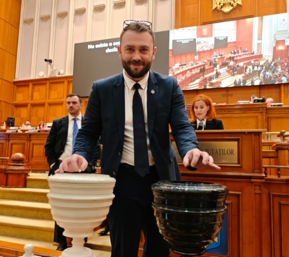 Deputatul Andrei Csillag, fost membru al Partidului Oamenilor Tineri Foto: Facebook