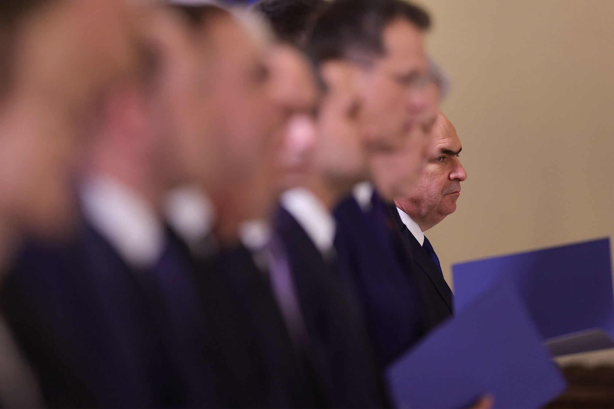 Demisiile miniștrilor PSD. Criza politică ajunge la Guvern /  Planul făcut de Ilie Bolojan și ce rol poate juca Nicușor Dan