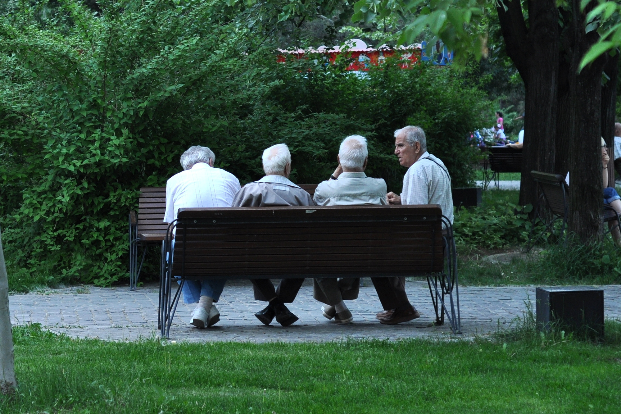 România a îmbătrânit înainte să devină bogată. Trebuie să creșteți vârsta de pensionare, avertizează economistul