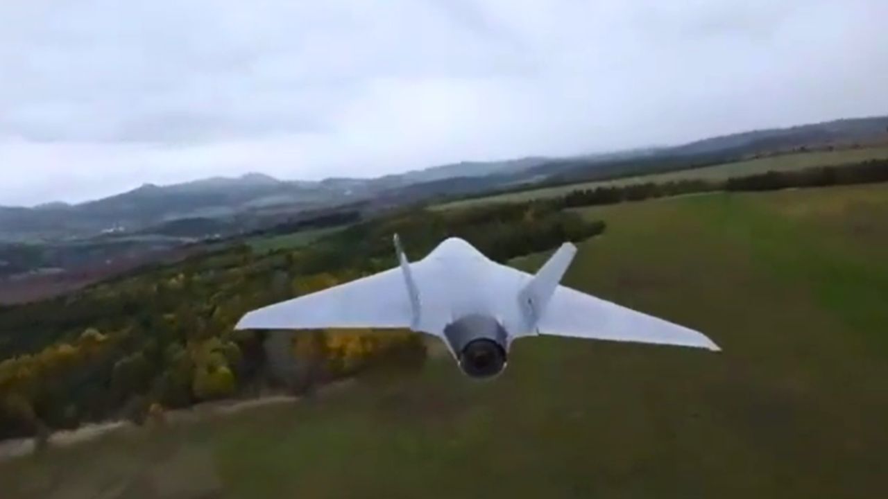 Drone românești pentru Ucraina. Cine dezvoltă „killer-ul de Shahed”, dotat cu motor turbo și inteligență artificială