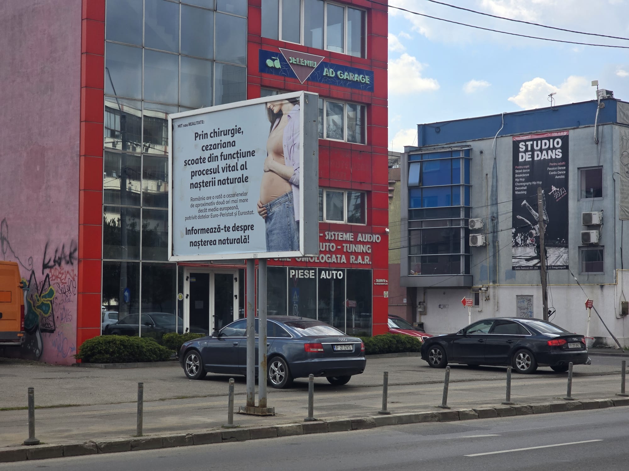 Colegiul Medicilor reacționează la panourile anti-cezariană