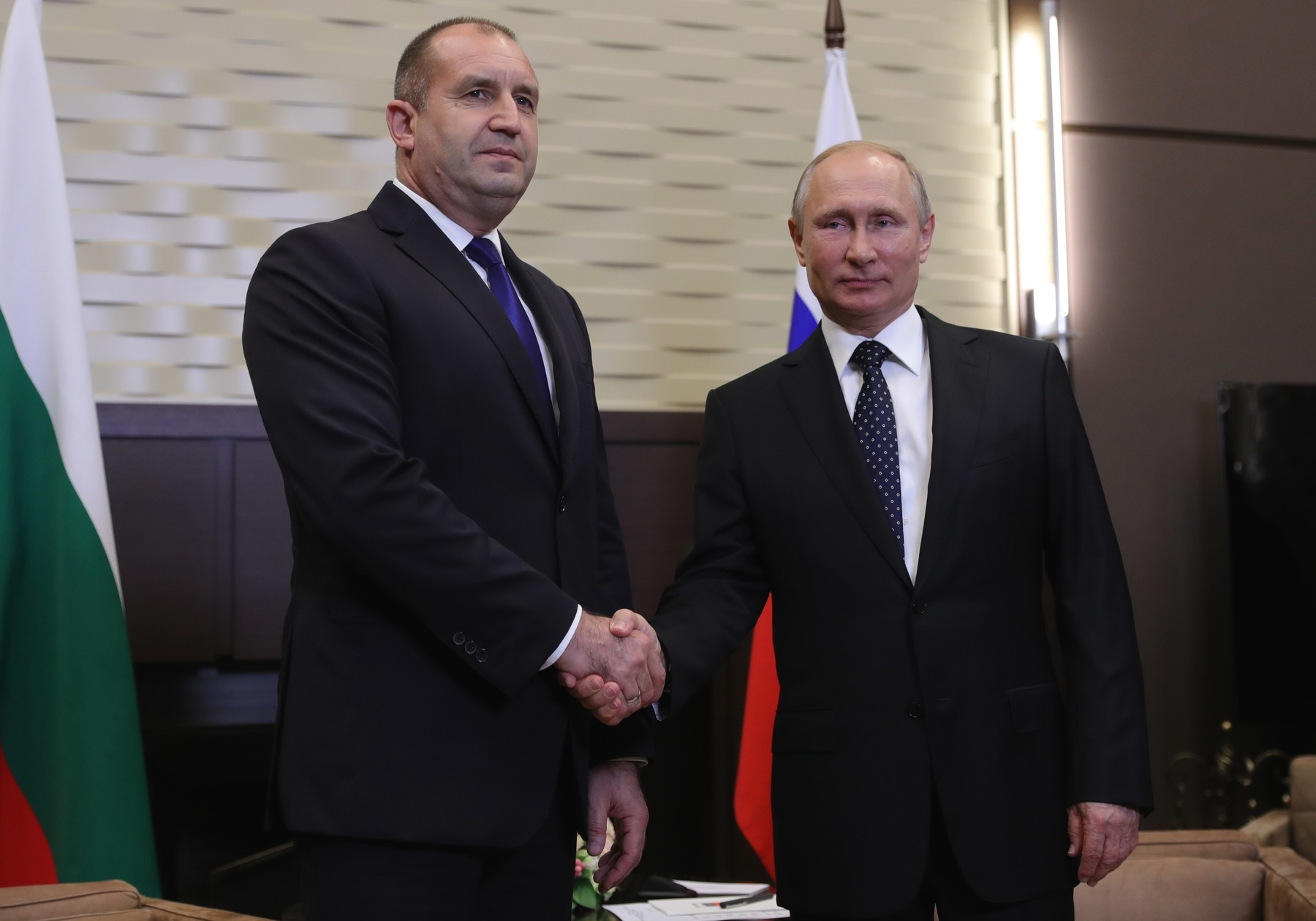Prima reacție a Kremlinului după ce Rumen Radev a câștigat zdrobitor ...