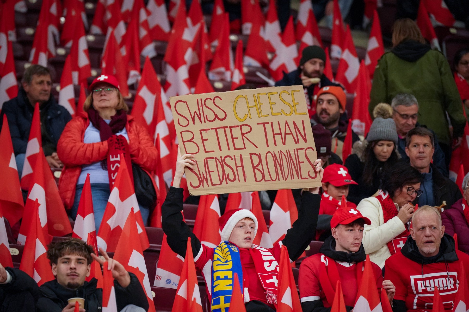 „Este un șoc”: Majoritatea elvețienilor susțin limitarea populației la 10 milioane de persoane