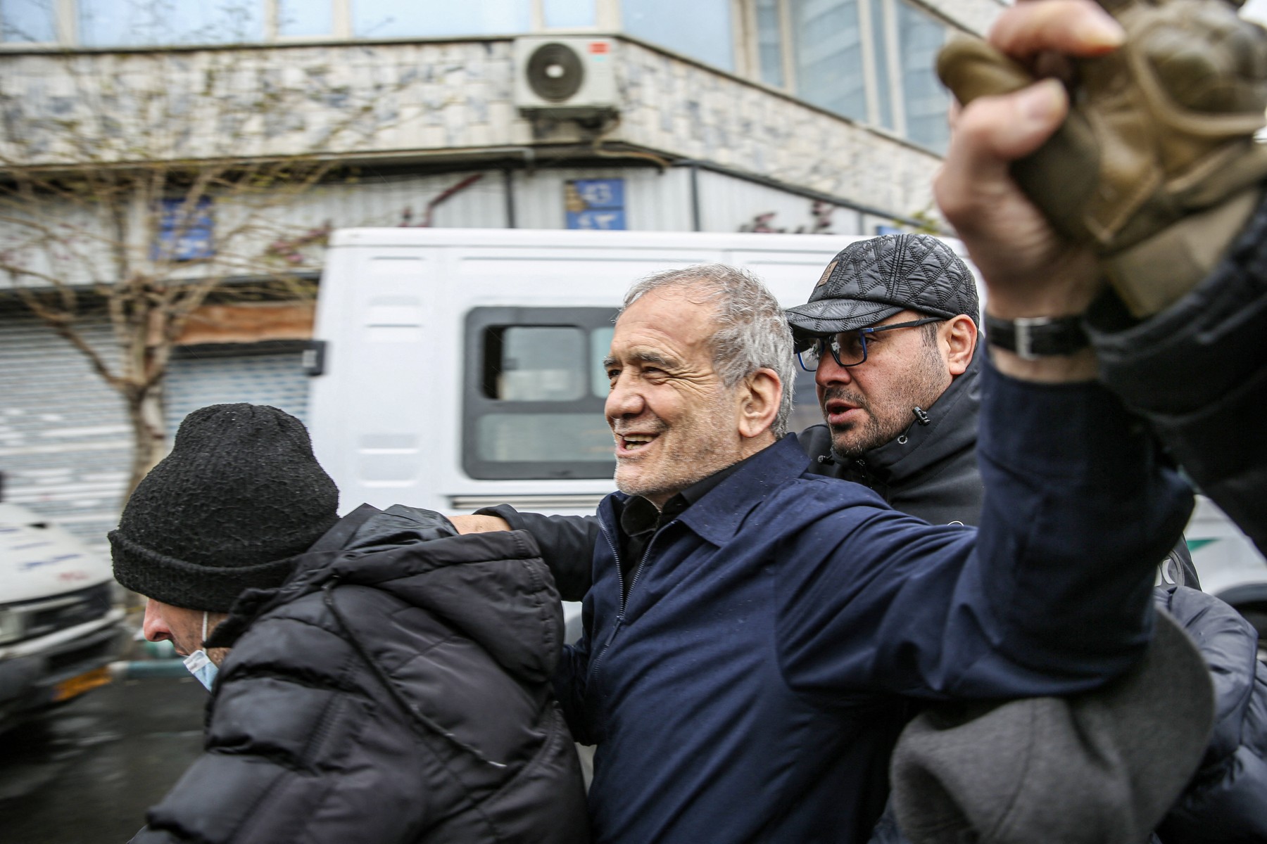 Cum încearcă Iranul să arate că „nu este intimidat de atacuri” și că „rămâne în control”