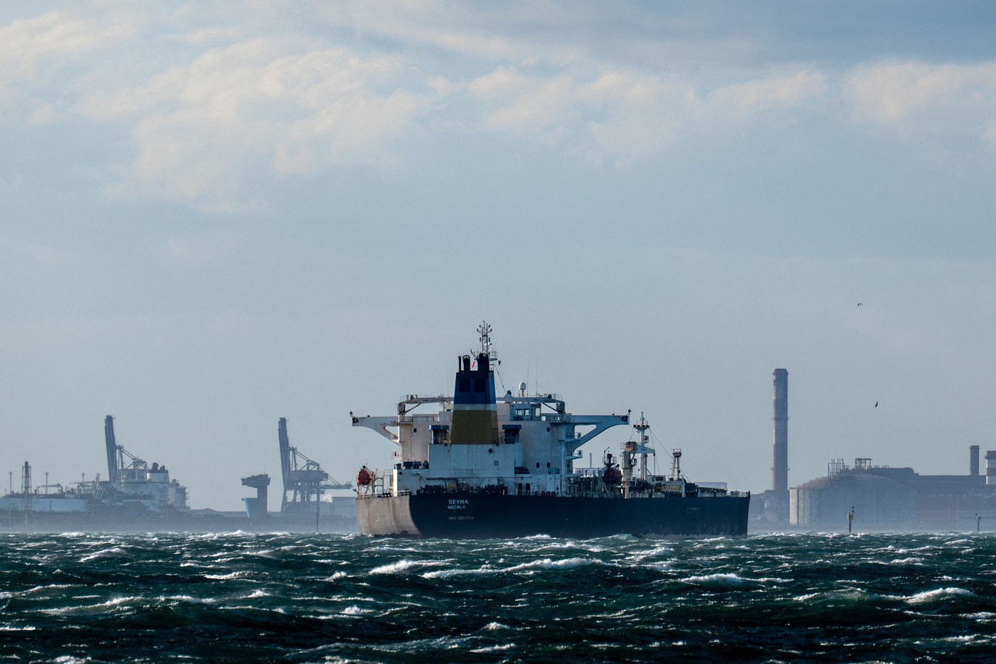 Petrolul rusesc va intra din nou sub sancțiunile SUA. Suspendarea de o lună nu va fi prelungită