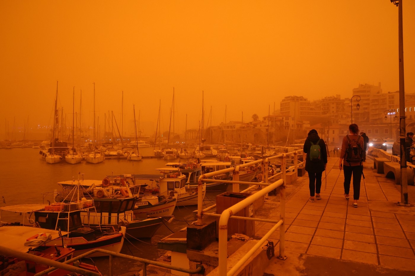 VIDEO Peisaj marțian în Grecia. O furtună de nisip african a perturbat transporturile