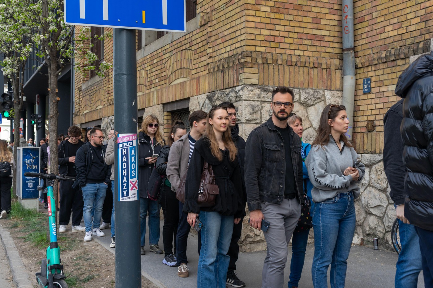 Un sociolog care a lucrat cu Trump susține că prezența mare la alegerile din Ungaria îl avantajează pe Orban