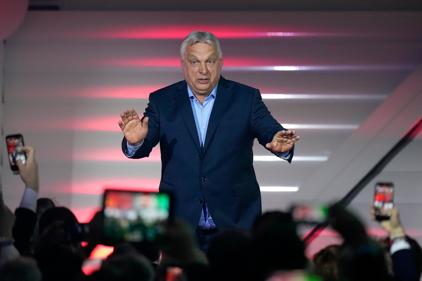 Parlamentul Ungariei limitează mandatele de prim-ministru și blochează astfel revenirea lui Viktor Orbán la șefia guvernului