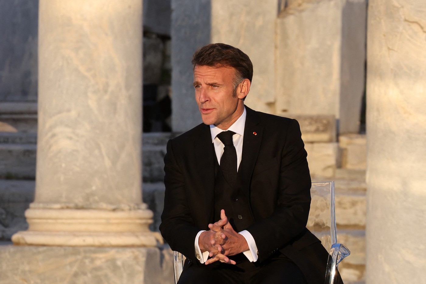 Macron îi invocă pe cei trei președinți care „se opun cu îndârjire europenilor”. „Este momentul să luăm măsuri decisive”