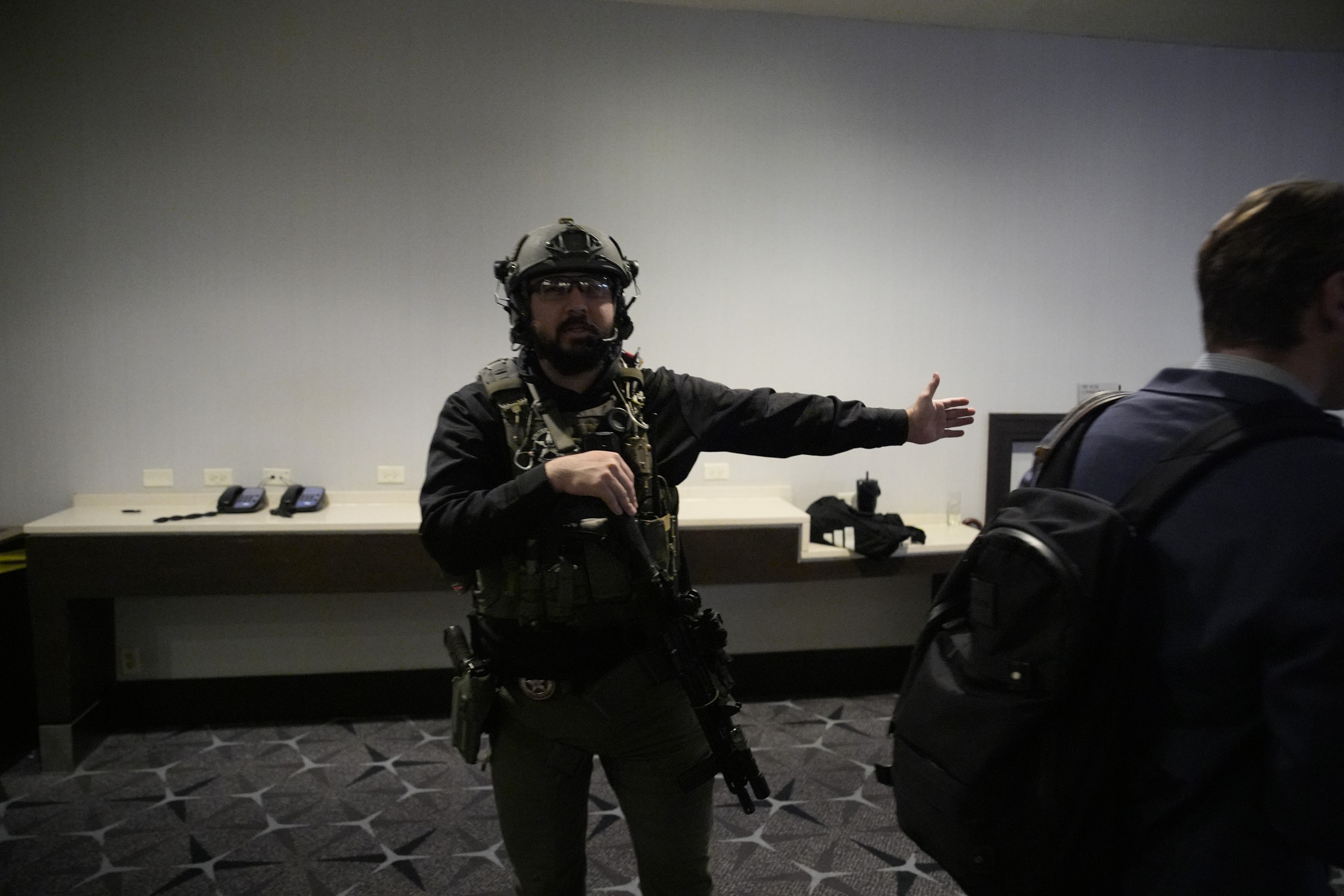 Cine este bărbatul care a deschis focul la cina corespondenților de la Casa Albă